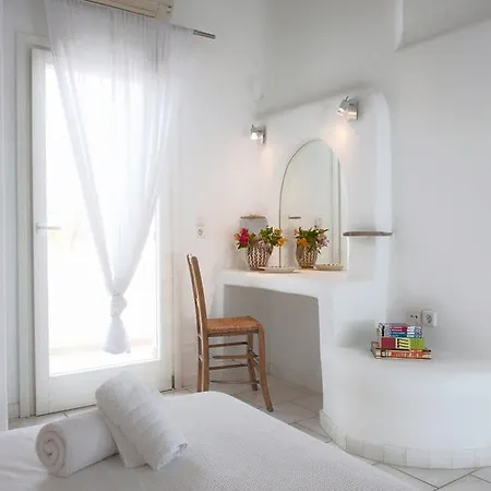 Pearls Of Mykonos *